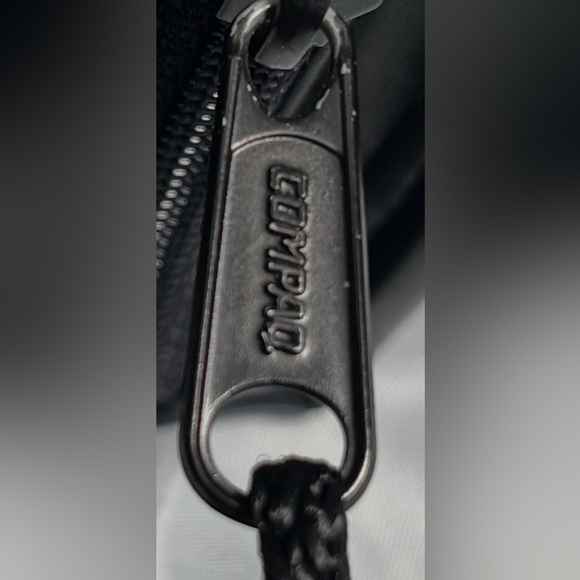 Vintage Compaq black leather case - Picture 3 of 14